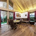 Bayern Bei Salzburg Und Berchtesgaden Mit Whirlpool Und Sauna Chalet