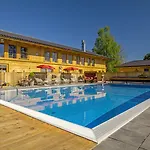 Bayern Bei Salzburg Und Berchtesgaden Mit Whirlpool Und Sauna *
