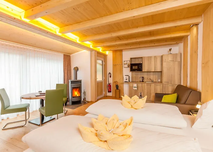 Bayern Bei Salzburg Und Berchtesgaden Mit Whirlpool Und Sauna شاليه
