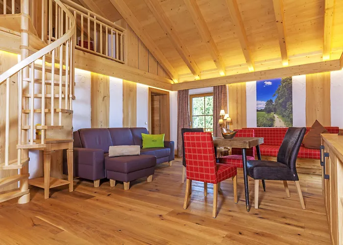Bayern Bei Salzburg Und Berchtesgaden Mit Whirlpool Und Sauna شاليه آينرنغ