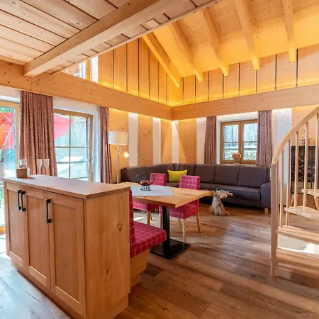 Bayern Bei Salzburg Und Berchtesgaden Mit Whirlpool Und Sauna Chalet *