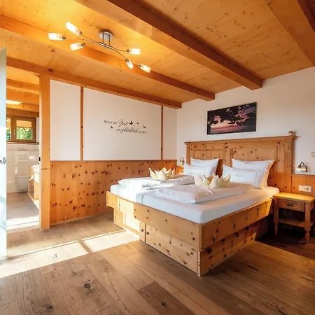 Bayern Bei Salzburg Und Berchtesgaden Mit Whirlpool Und Sauna Chalet Ainring
